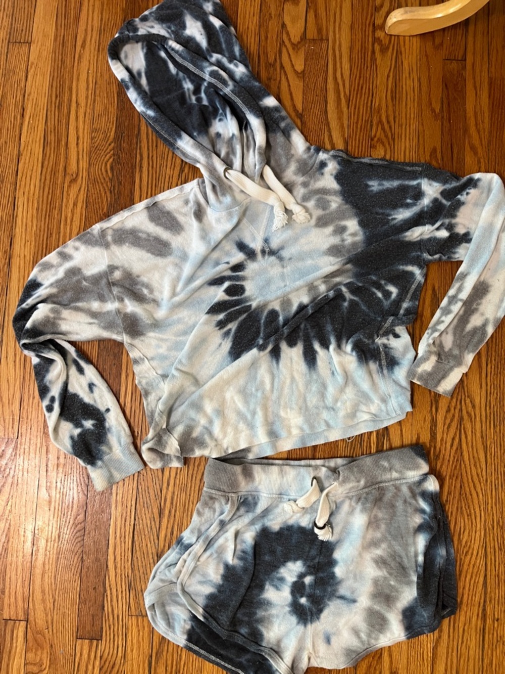 Vintage Havana Light Blue and Black Tie-Dye Hoodie & Shorts Set